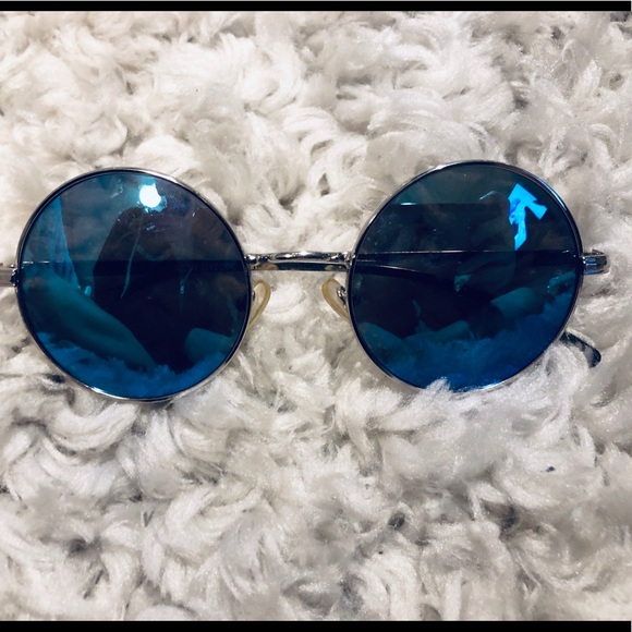 Circle Shades [Festival Finds] - Picture 2 of 2